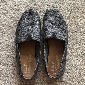 Toms Canvas Shoe